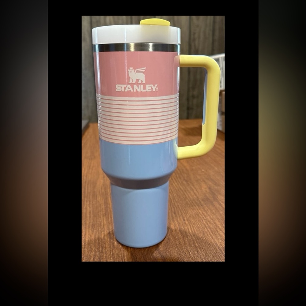 Stanley Pastel Pop The Quencher H2.0 Flowstate™ Tumbler | 40 oz